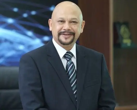 Hammam Riza